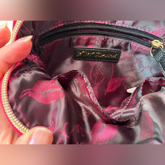 Betsey Johnson Winky Puppy Wristlet with Puppy Face and Puffy Tail - Picture 10 of 14